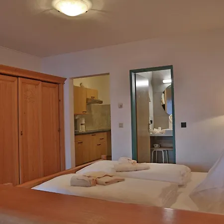 Ξενοδοχείο με διαμερίσματα Paradies - Schrempfgut Φλαχάου