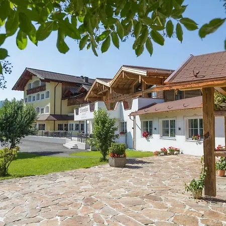 Paradies Aparthotel Flachau