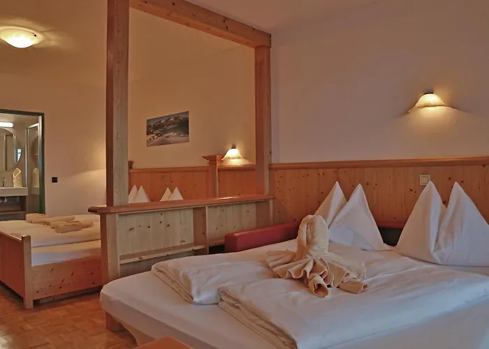 Apartmanhotel Paradies - Schrempfgut 3*