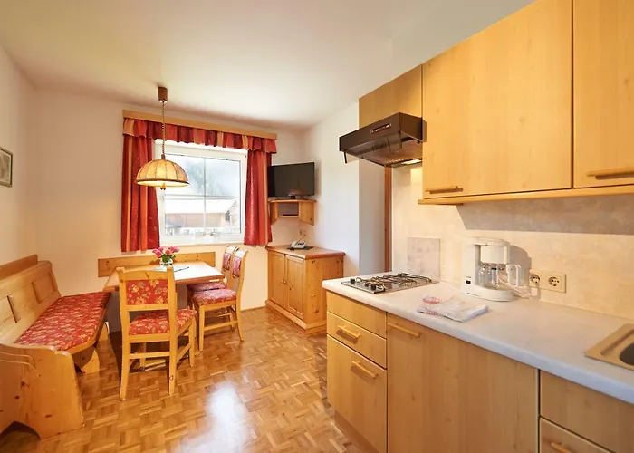 Apartmanhotel Paradies - Schrempfgut 3*