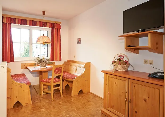 Paradies - Schrempfgut Apartmanhotel 3*